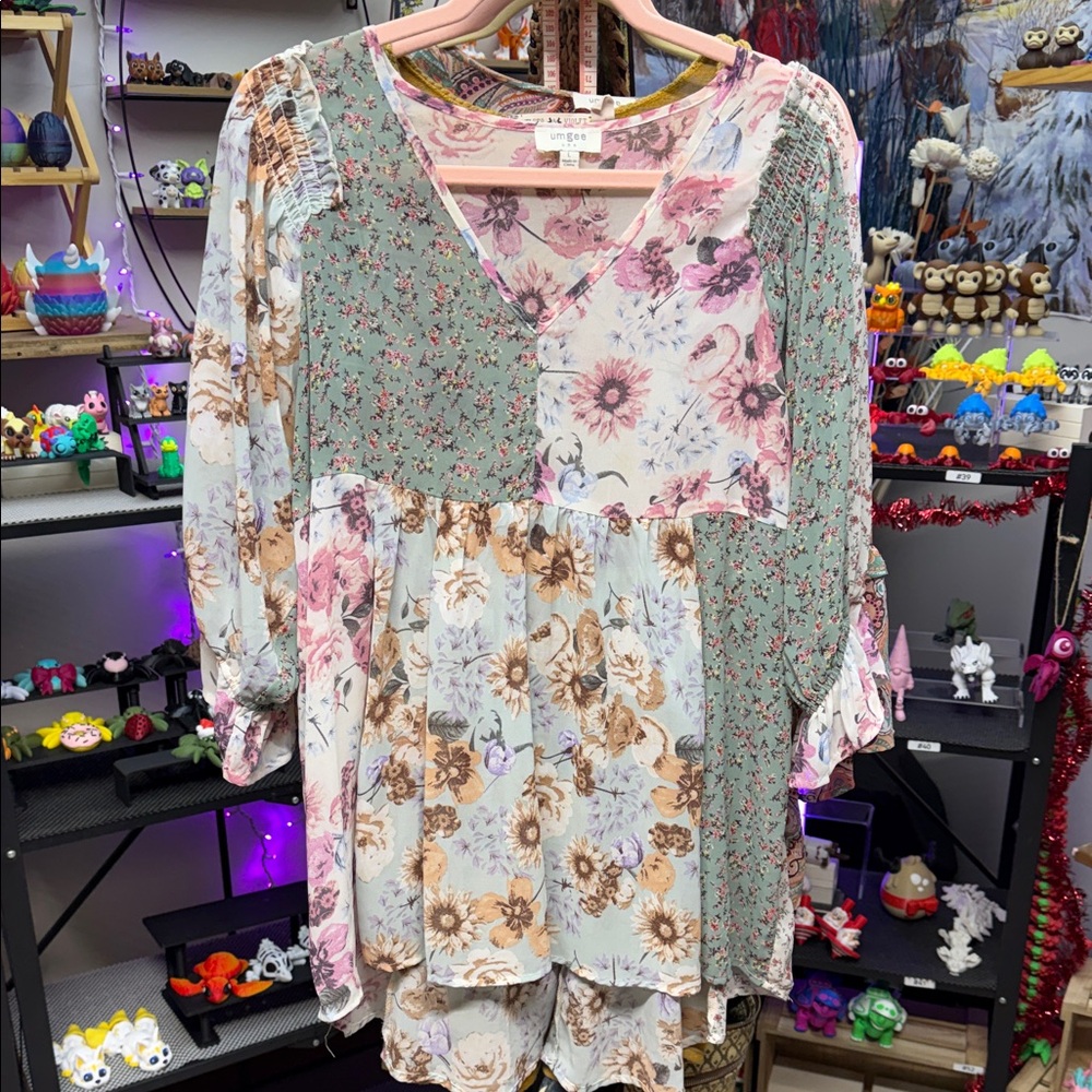 Umgee Pink Floral Top